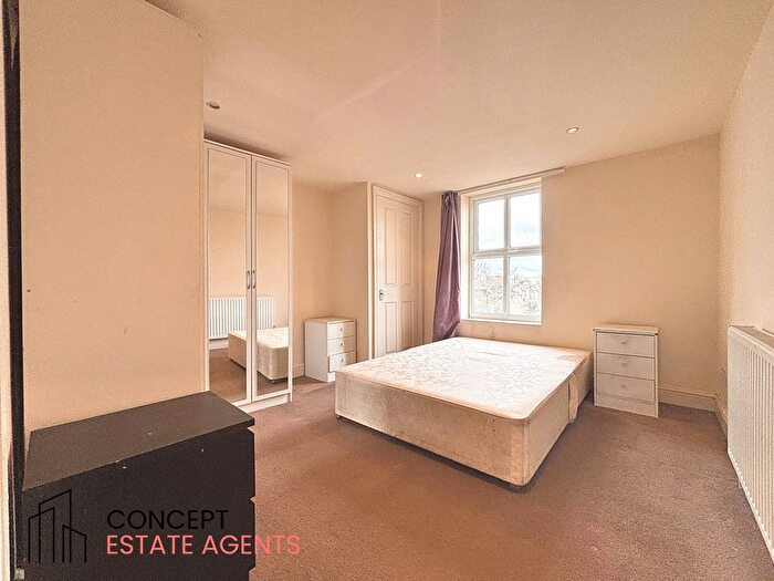 1 Bedroom Flat To Rent In Glenburnie Road, Tooting Bec, SW17