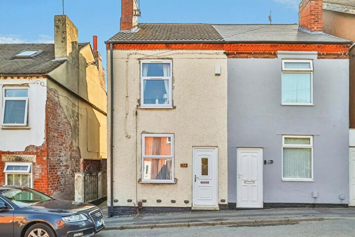 2 Bedroom Semi-Detached House For Sale In Lynncroft, Eastwood, Nottingham, NG16