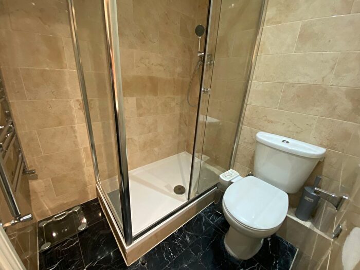 2 Bedroom Flat To Rent In Cromwell Road, London, SW5