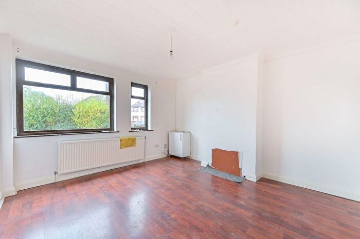 3 Bedroom Semi-Detached House To Rent In Lily Gardens, Perivale, Wembley, HA0