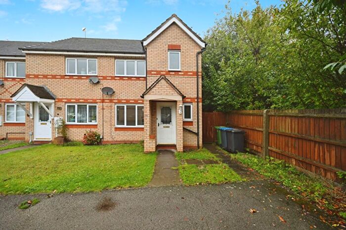 3 Bedroom End Of Terrace House To Rent In Gabor Close, Waterside, Rugby, CV21