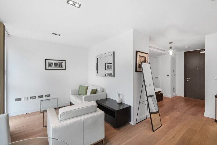 Studio To Rent In Courtyard Apartments, Avantgarde Place, E1
