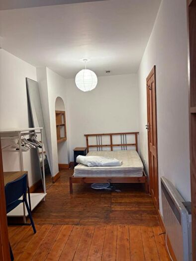 2 Bedroom Flat To Rent In Church Street, Stoke Newington, N16