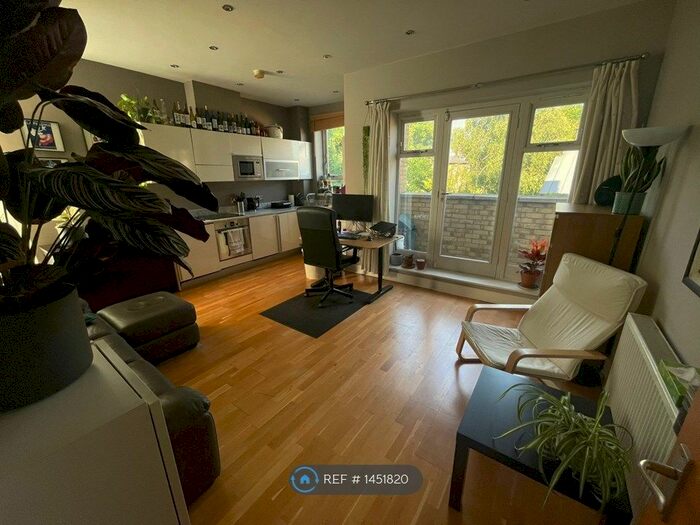 1 Bedroom Flat To Rent In Leigh Road, London, N5