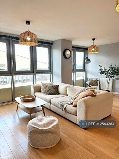 2 Bedroom Flat To Rent In Albion Street, Glasgow, G1