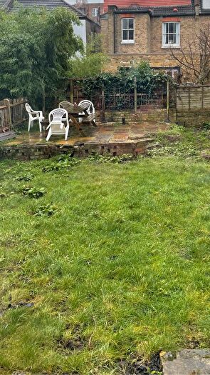 5 Bedroom Semi-Detached House To Rent In Cedars Road, London, W4