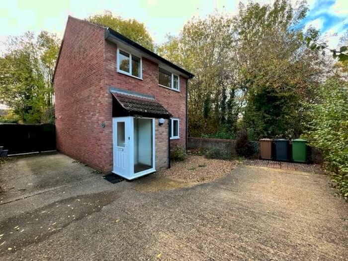 3 Bedroom House To Rent In Hedgelands, Werrington, Peterborough, PE4