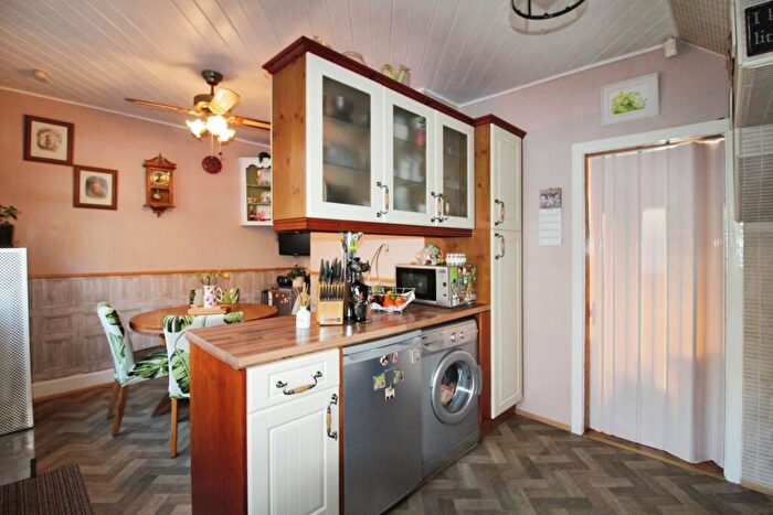 3 Bedroom Terraced House For Sale In Whitebridge Spur, Leeds, West Yorkshire, LS9