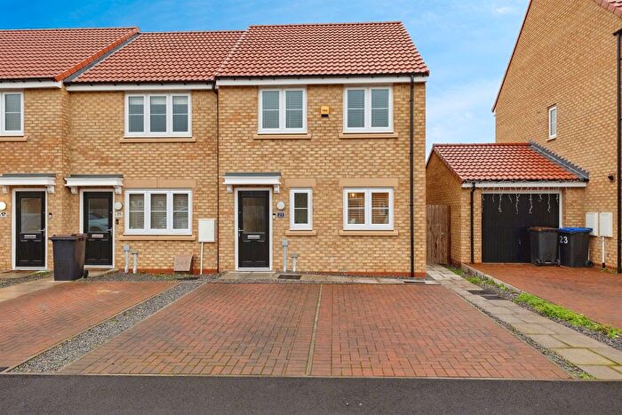3 Bedroom End Terrace House For Sale In Hazelwood Gardens, Middlesbrough, TS6