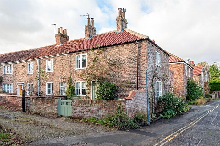 2 Bedroom Terraced House To Rent In Main Street, Heslington, York, YO10