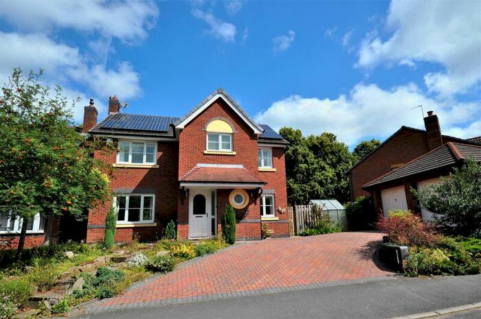 4 Bedroom Detached House To Rent In Elm Drive, Holmes Chapel, CW4