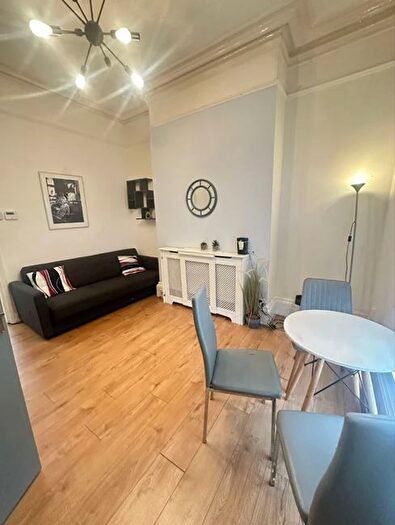 1 Bedroom Flat To Rent In Cemetery Road, Leeds, LS11