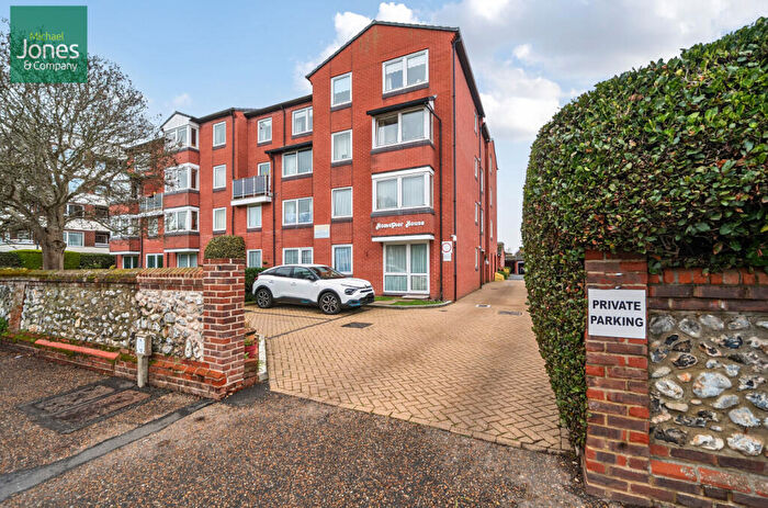 1 Bedroom Flat To Rent In Heene Road, Worthing, West Sussex, BN11