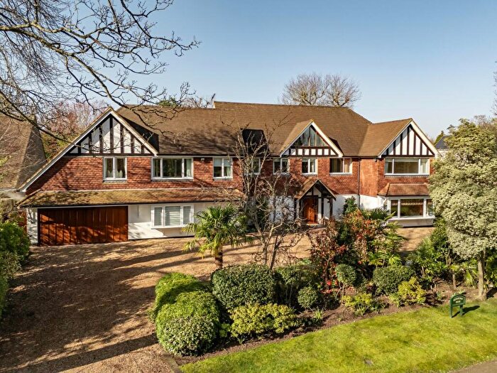 5 Bedroom Detached House For Sale In Patmore Lane, Hersham, Walton-on-Thames, KT12