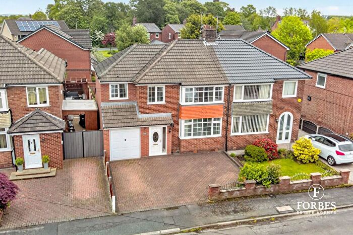 4 Bedroom Semi-Detached House For Sale In St. Marys Close, Walton-le-Dale, Preston, PR5
