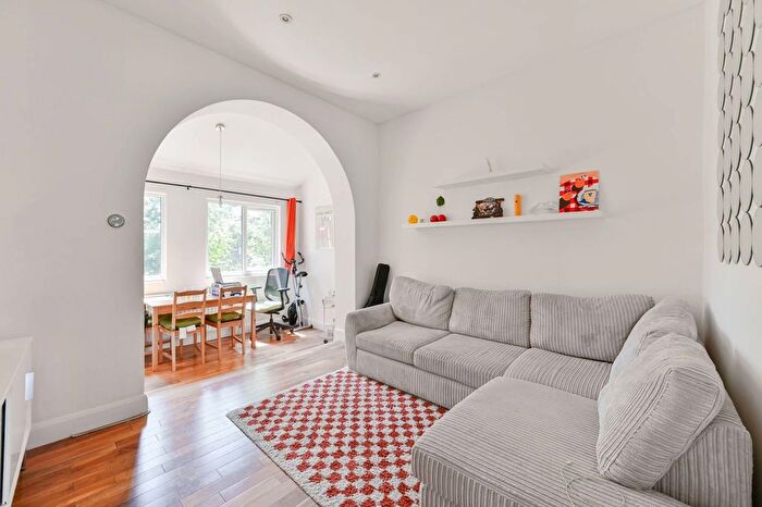 1 Bedroom Flat To Rent In Christchurch Road, Tulse Hill, London, SW2