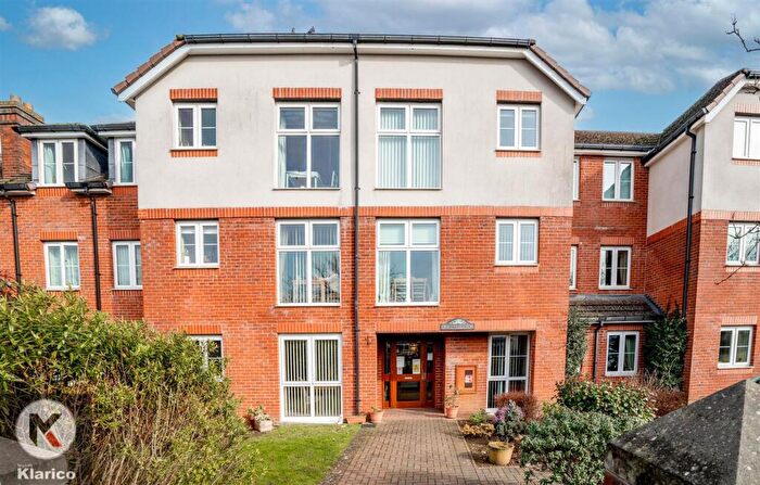 1 Bedroom Flat For Sale In Stratford Road, Hall Green, B28