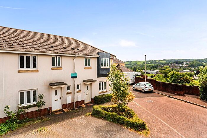 2 Bedroom Property For Sale In Oakfields, Tiverton, EX16