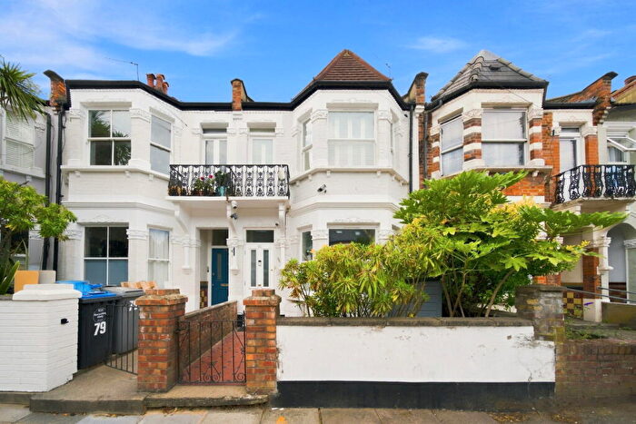 3 Bedroom Terraced House For Sale In Churchill Road, Willesden Green, NW2