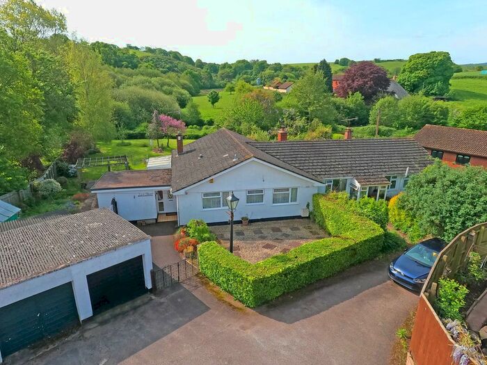 3 Bedroom Semi-Detached Bungalow For Sale In Days-Pottles Lane, Exminster, Exeter, EX6