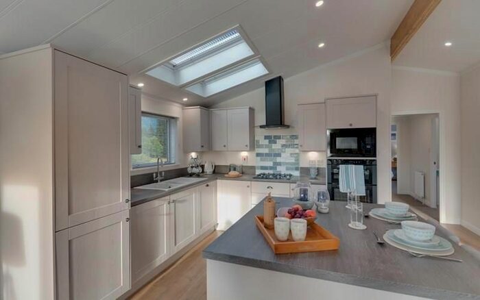 2 Bedroom Mobile/park Home For Sale In Newperran Holiday Resort, Hendra Croft, Newquay, TR8