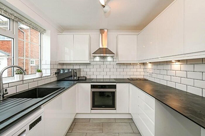 3 Bedroom End Of Terrace House For Sale In Haywards Close, Felpham, Bognor Regis, West Sussex, PO22