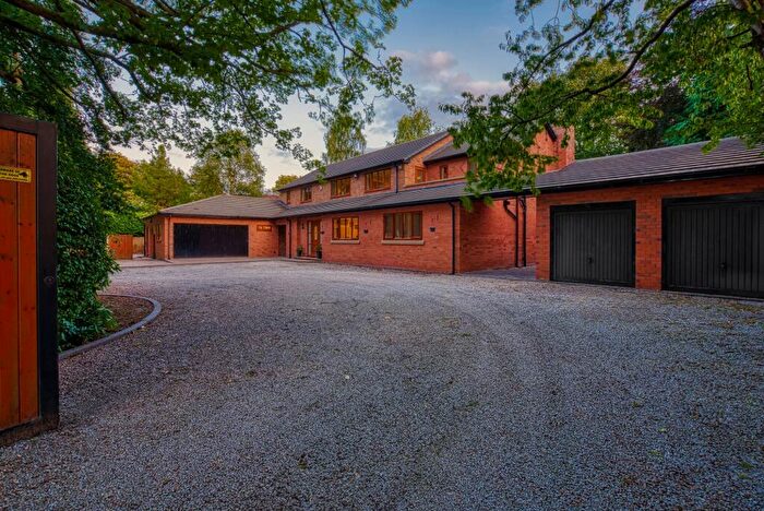 4 Bedroom Detached House For Sale In Vicarage Lane, Westhead, L40