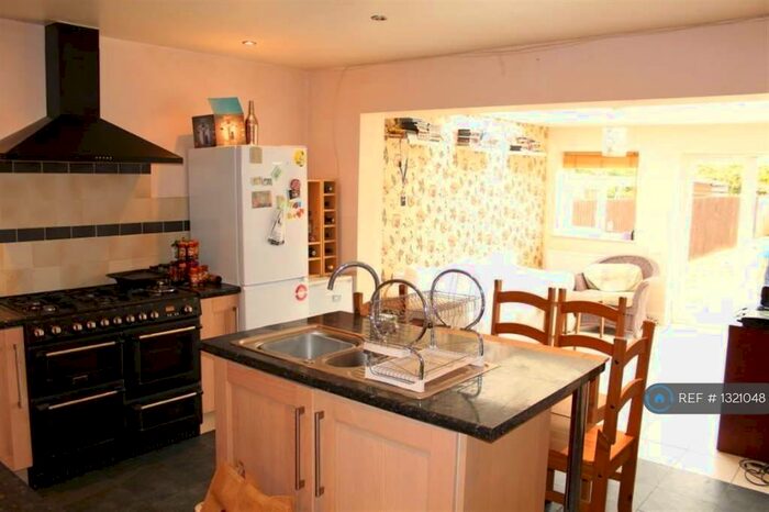 6 Bedroom Terraced House To Rent In Stourbridge Grove, Cambridge, CB1