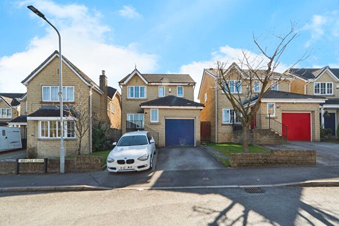 3 Bedroom Detached House For Sale In Hayfields Close, Keighley, BD22