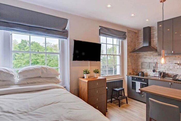 Apartment To Rent In Oakley Square, King's Cross, Euston, Camden, London, NW1