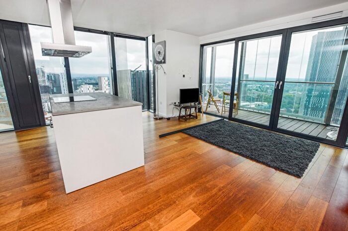 2 Bedroom Flat To Rent In Deansgate, Manchester, Greater Manchester, M3