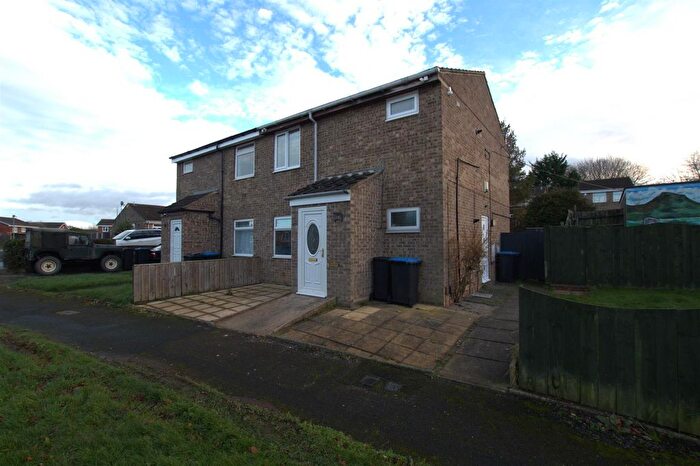 1 Bedroom Flat To Rent In Hollowfield, Coulby Newham, Middlesbrough, TS8