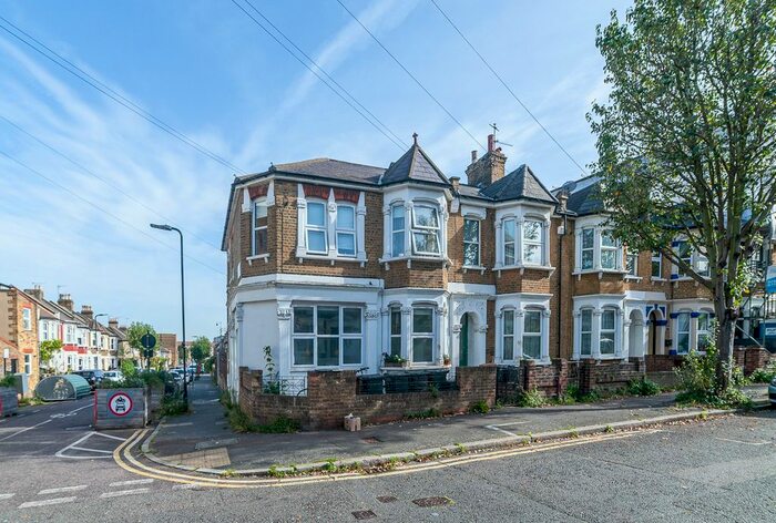 1 Bedroom Flat To Rent In Glyn Road, London, E5