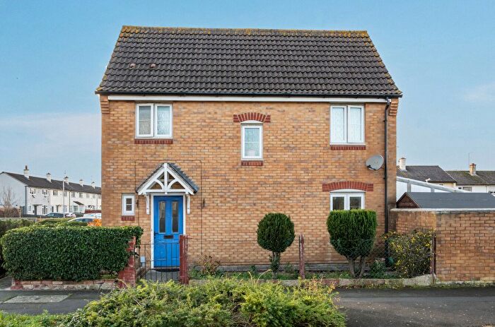 3 Bedroom End Of Terrace House For Sale In Horsham Road, Park South, Swindon, SN3