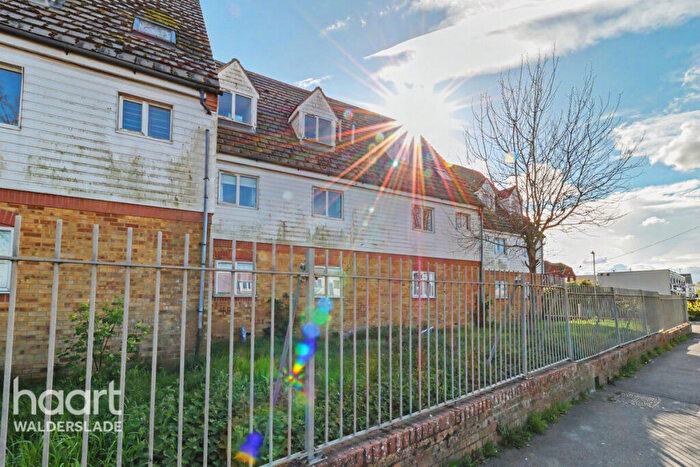 3 Bedroom Flat To Rent In Leysdown Road, Sheerness, ME12