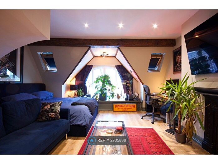 1 Bedroom Flat To Rent In Bateman Street, London, W1D