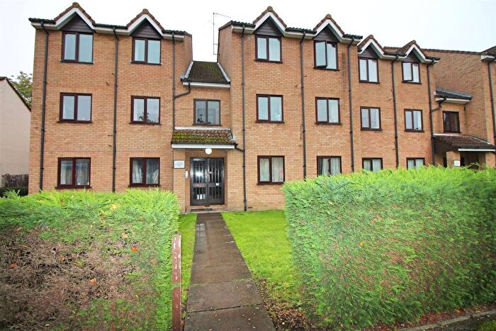 1 Bedroom Flat To Rent In Danziger Way, Borehamwood, Hertfordshire, WD6