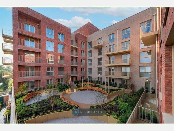 1 Bedroom Flat To Rent In St. Ives Road, Maidenhead, SL6