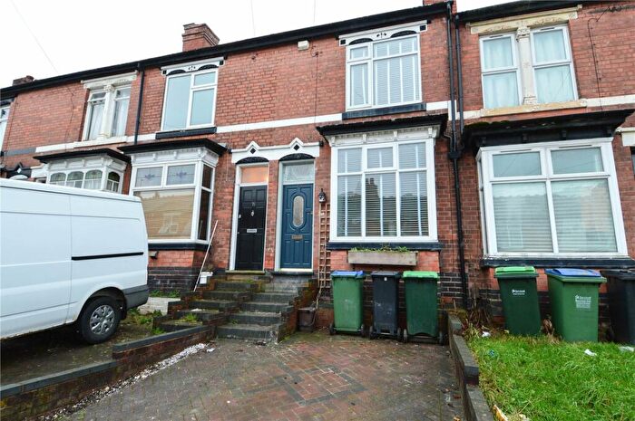 3 Bedroom Semi-Detached House To Rent In Beakes Road, Smethwick, West Midlands, B67
