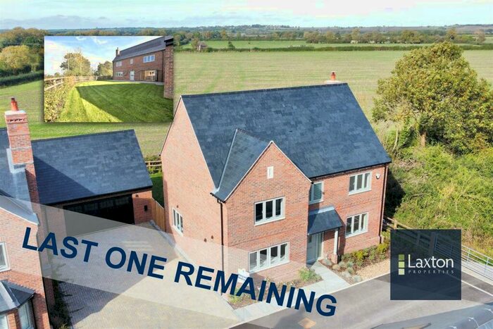 4 Bedroom Detached House For Sale In Move In Before Christmas!, HP23