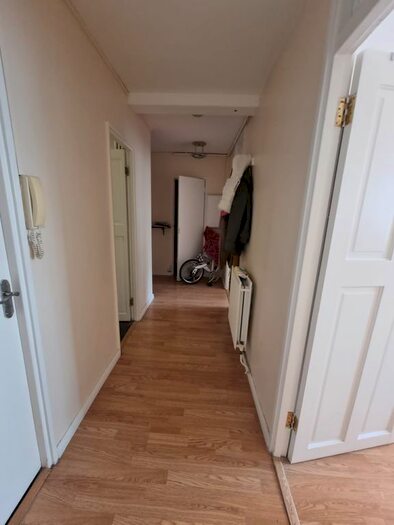 2 Bedroom Flat To Rent In Rowley Gardens, London, N4