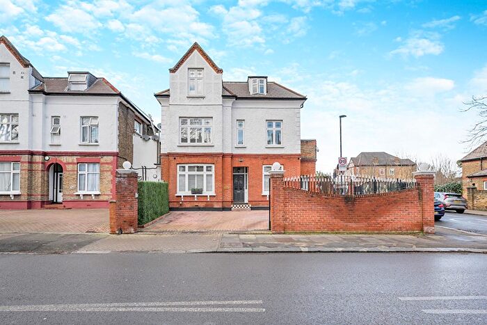 6 Bedroom Detached House For Sale In Woolstone Road, London, SE23