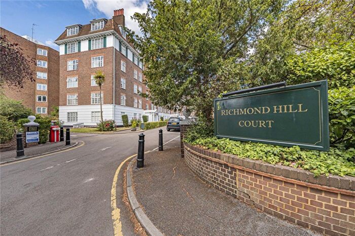 3 Bedroom Flat For Sale In Richmond Hill Court, Richmond, TW10