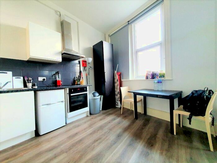 1 Bedroom Studio To Rent In Warspite Road, London, SE18