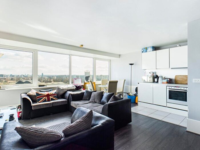 2 Bedroom Flat To Rent In George Beard Road, Surrey Quays, SE8