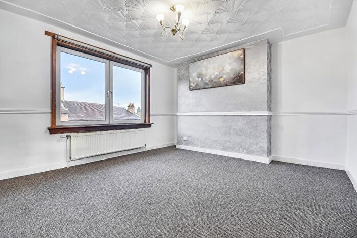 2 Bedroom Flat To Rent In Sir Michael Street, Inverclyde, Greenock, PA15