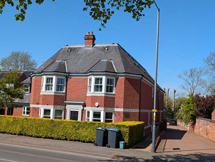 2 Bedroom Apartment For Sale In Shipston Road, Stratford-upon-Avon, CV37