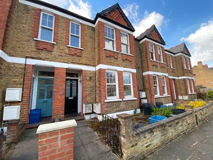 2 Bedroom Maisonette To Rent In Chilton Road, Richmond, TW9