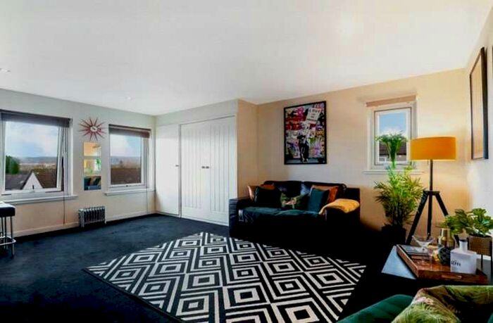 House For Sale In Spynie Place, Bishopbriggs, G64