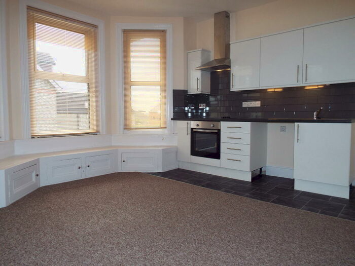 2 Bedroom Flat To Rent In Longfleet Road, Poole, BH15